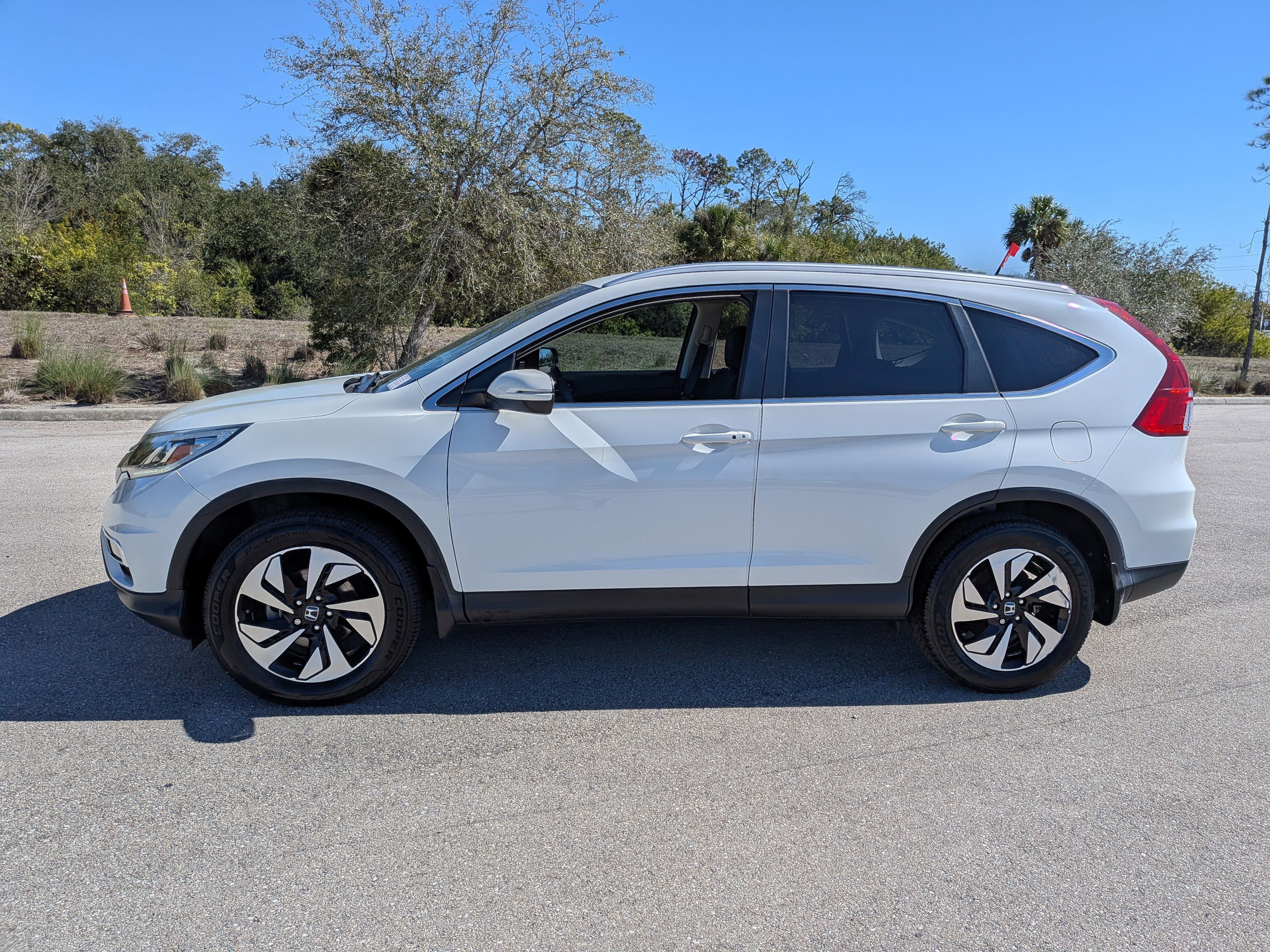 Used 2016 Honda CR-V Touring image 8