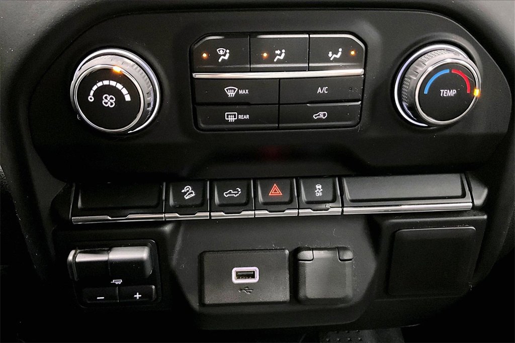 Used 2020 Chevrolet Silverado 1500 Custom Trail Boss w/ Custom Convenience Package image 14