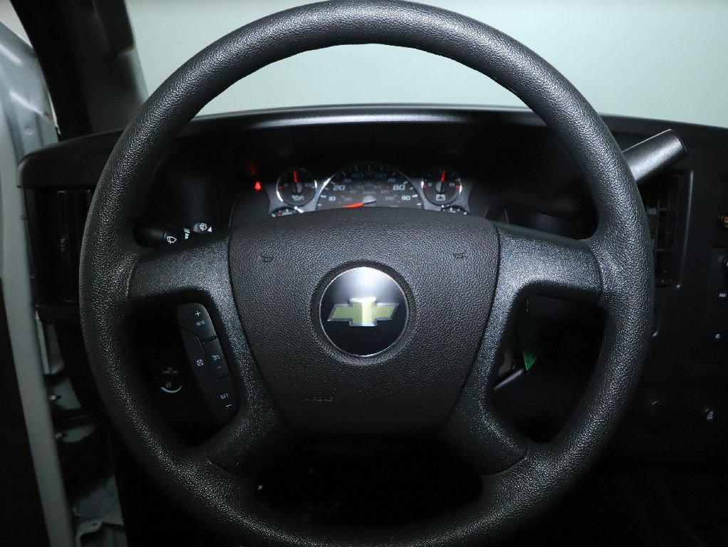 Used 2025 Chevrolet Express 3500 LT w/ LT Preferred Equipment Group RWD image 17