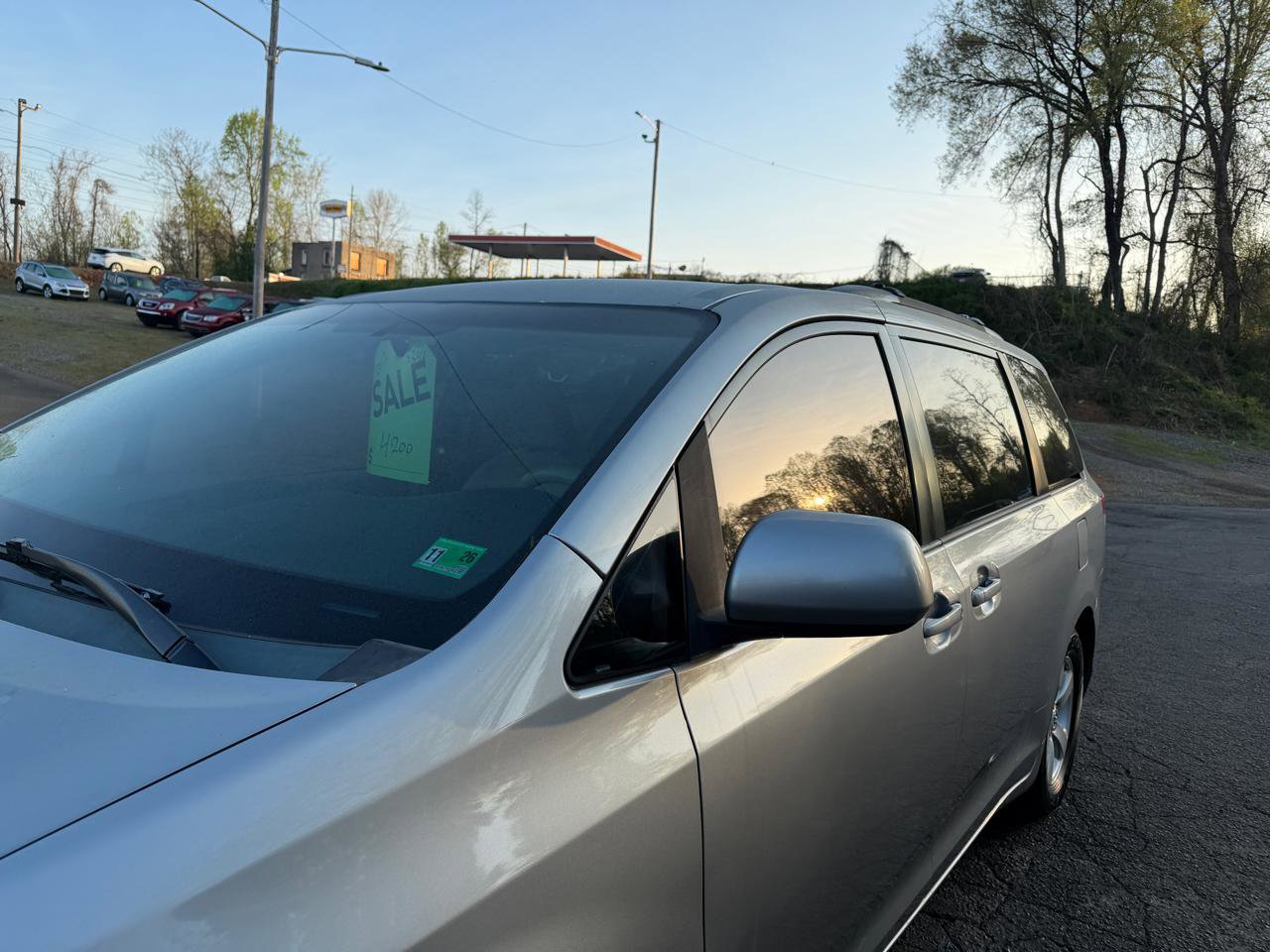 Used 2012 Toyota Sienna LE FWD image 9