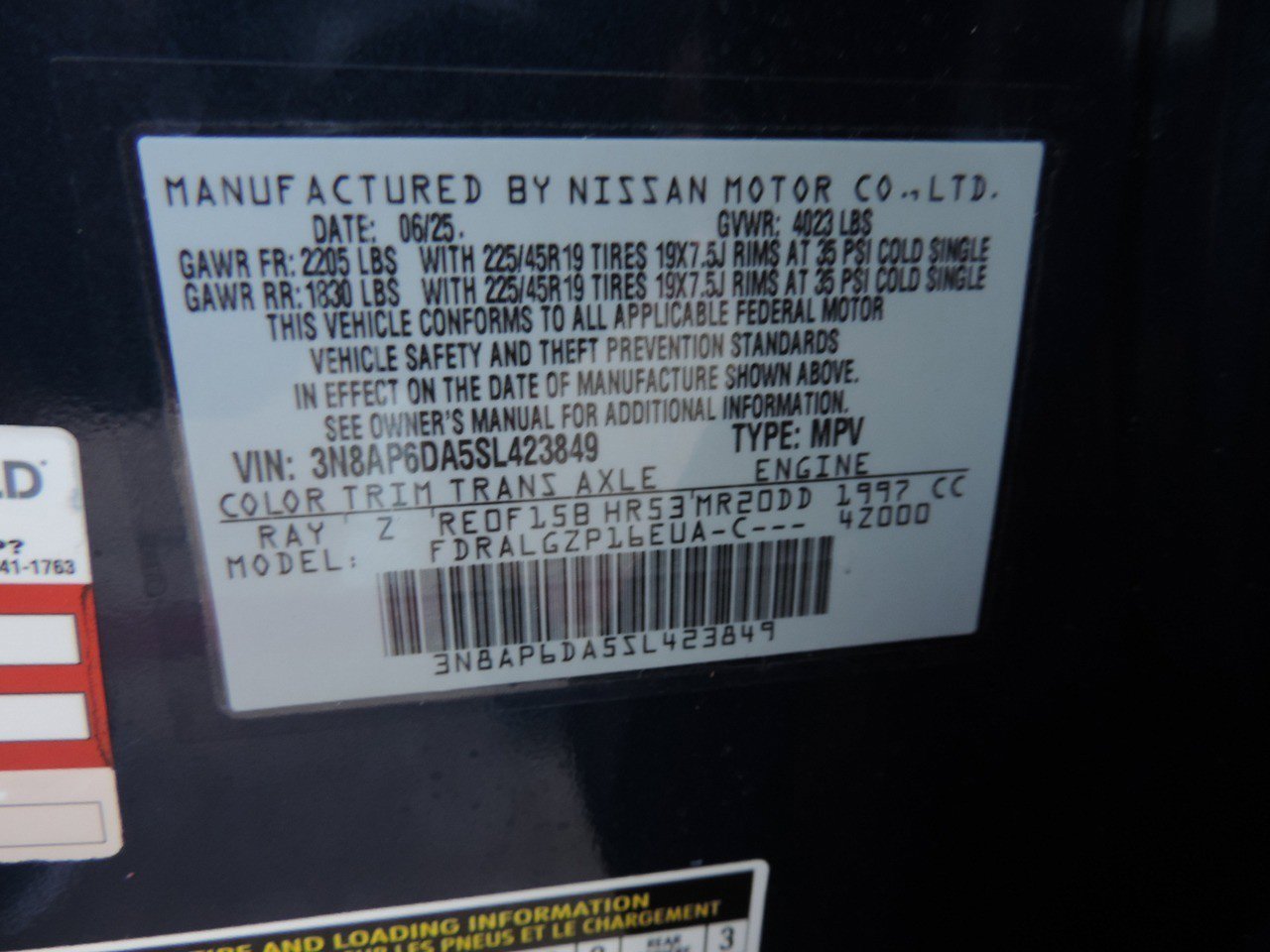 Certified 2025 Nissan Kicks SR FWD image 12
