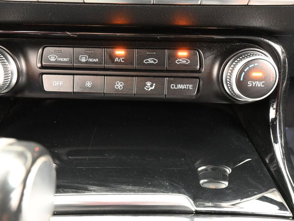 Used 2022 Kia Stinger GT-Line image 26