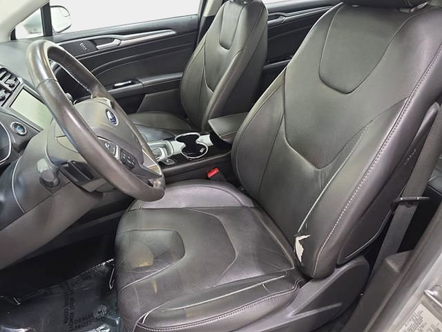 Used 2016 Ford Fusion Titanium FWD image 13