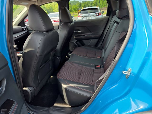 Used 2025 Nissan Kicks SR AWD/4WD image 12