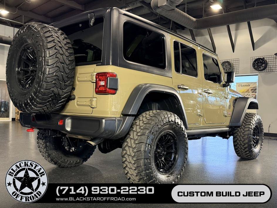 Used 2025 Jeep Wrangler Unlimited Rubicon AWD/4WD image 12
