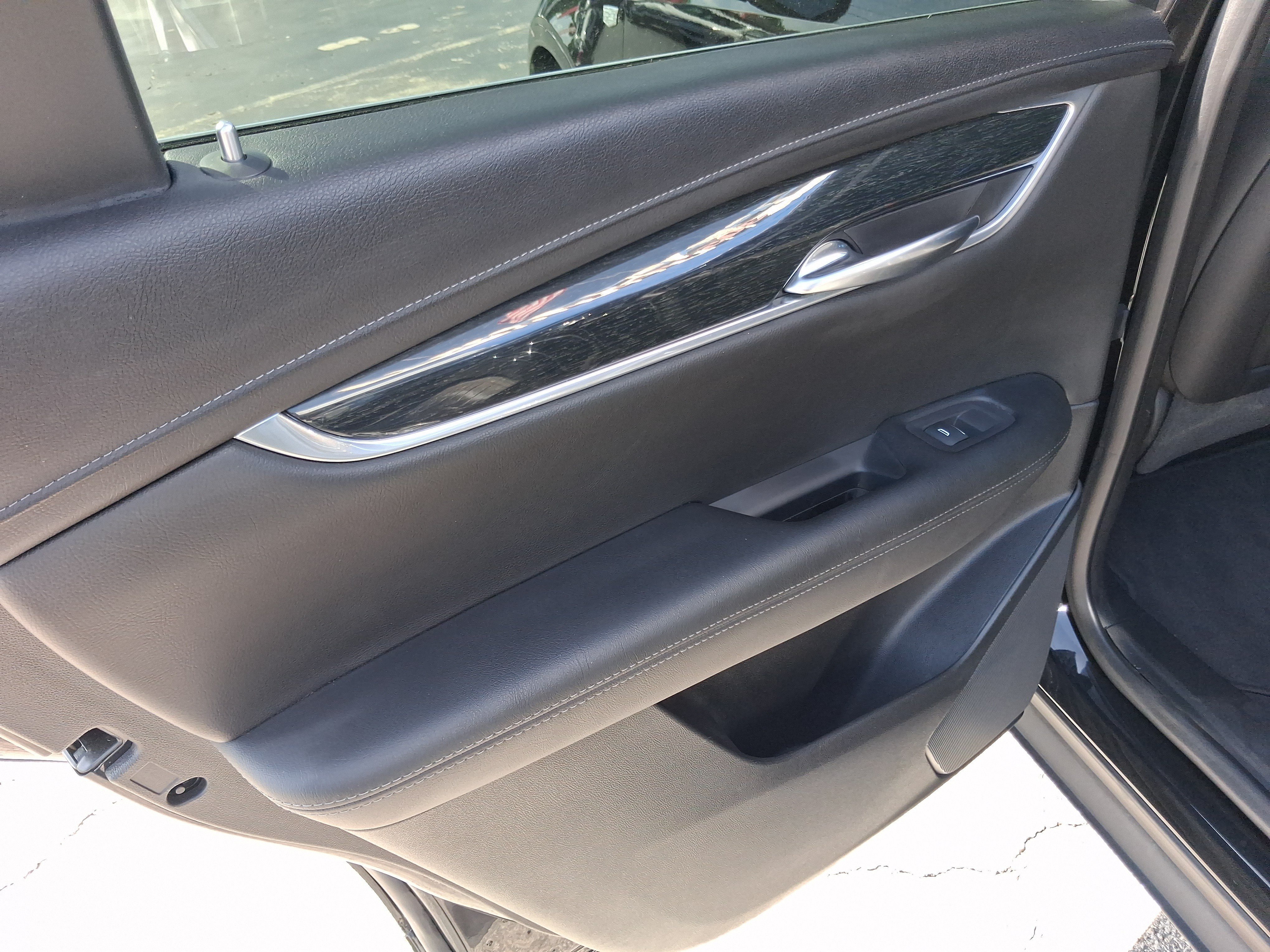 Used 2020 Cadillac XT5 Premium Luxury FWD image 25