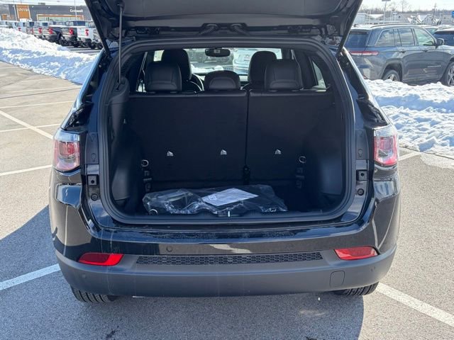 New 2026 Jeep Compass Limited image 7