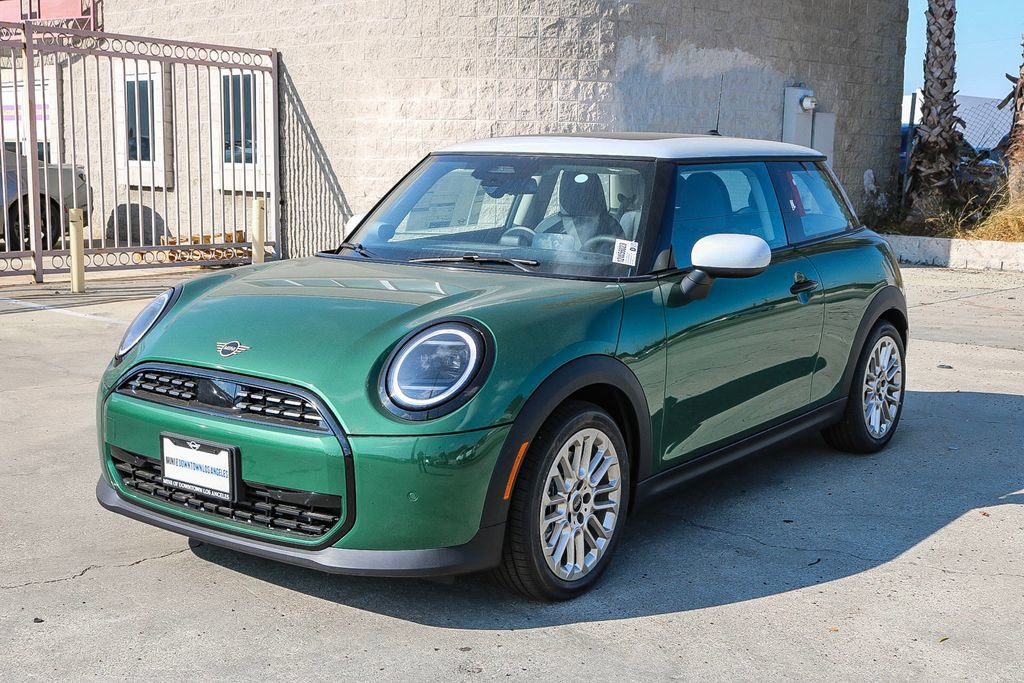Used 2025 MINI Cooper 2-Door Hardtop image 3