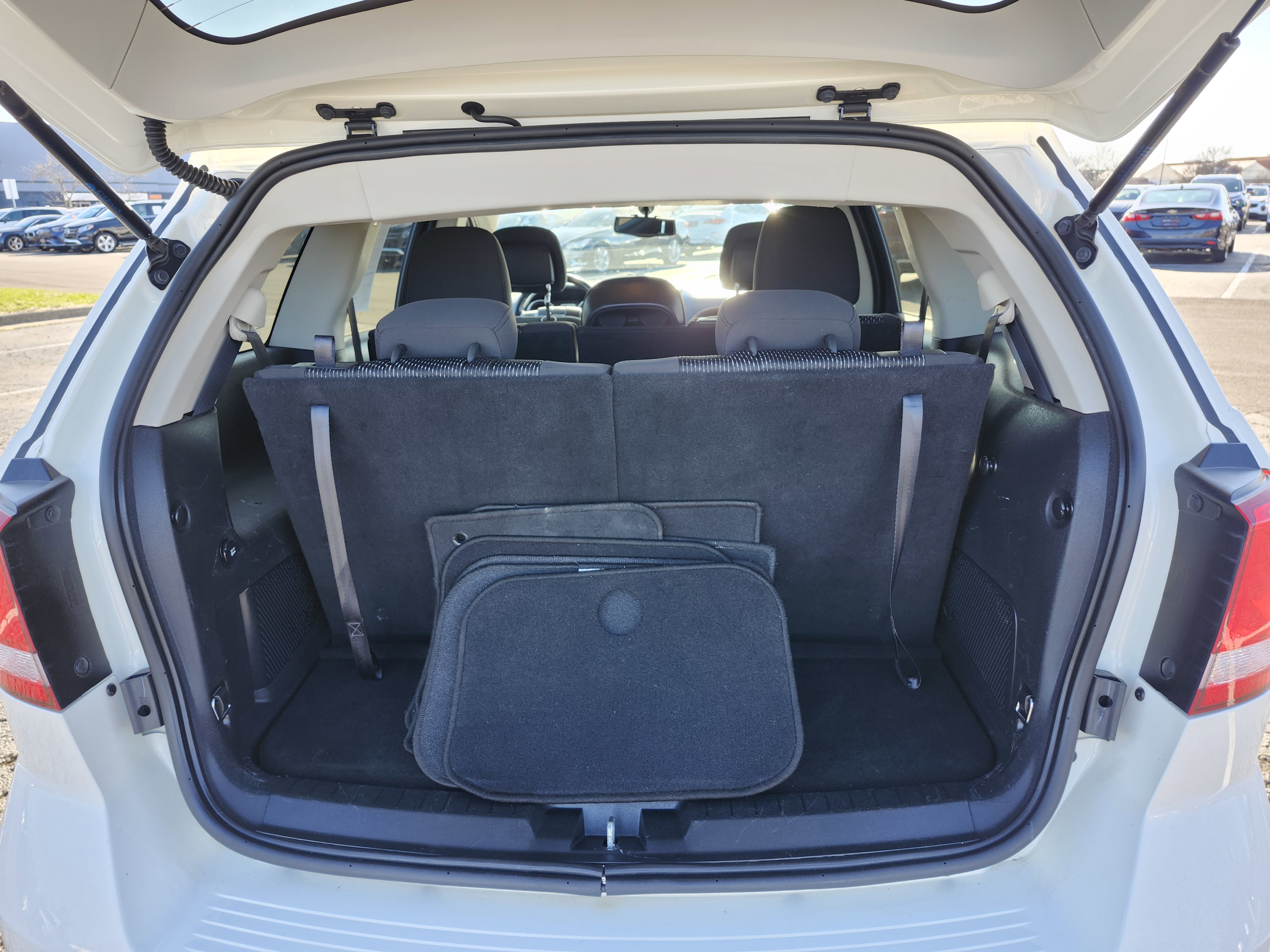 Used 2017 Dodge Journey SXT w/ Comfort/Convenience Group image 23