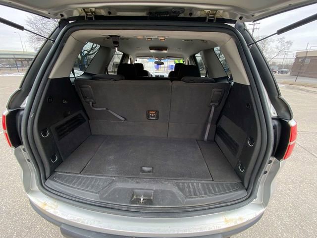 Used 2007 Saturn Outlook XE w/ Advanced Audio Pkg image 12