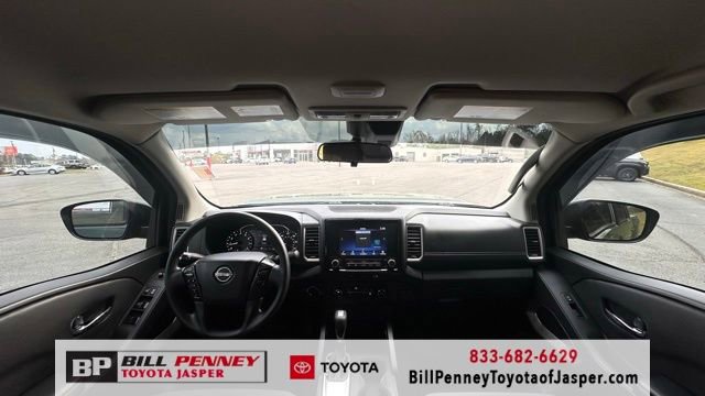 Used 2024 Nissan Frontier SV image 13