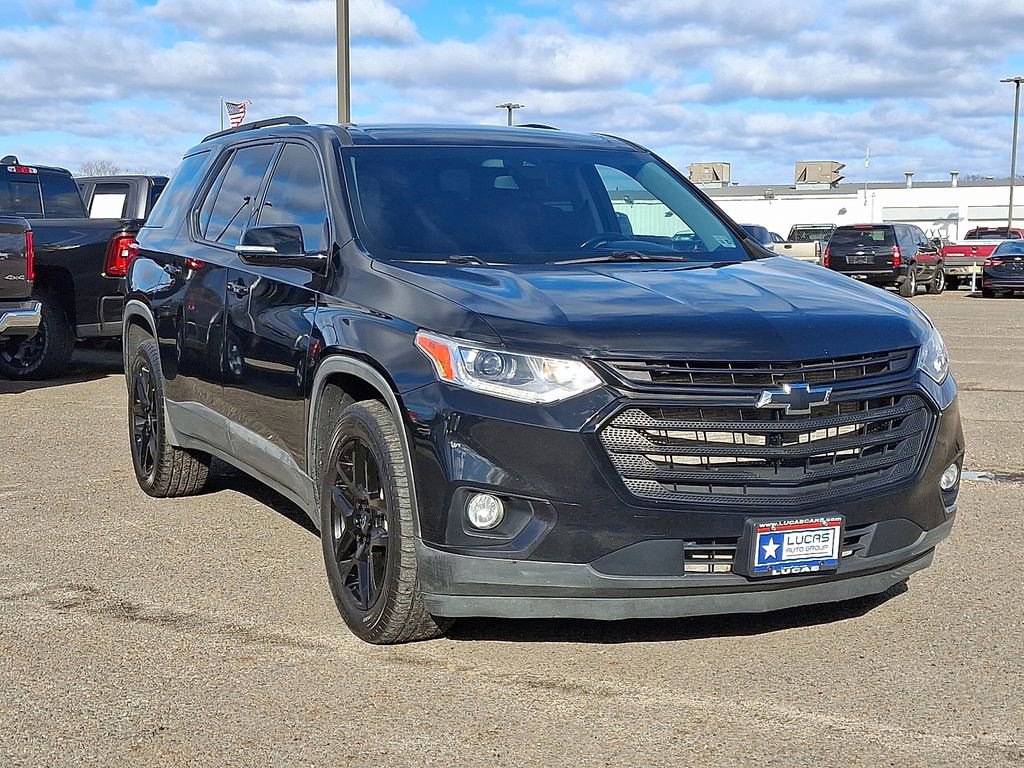 Used 2020 Chevrolet Traverse LT w/ Driver Confidence II Package image 2