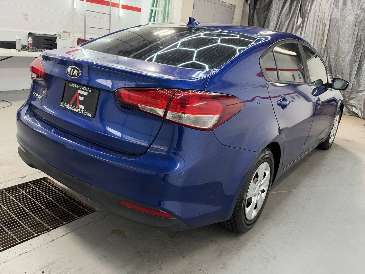 Used 2017 Kia Forte LX FWD image 9