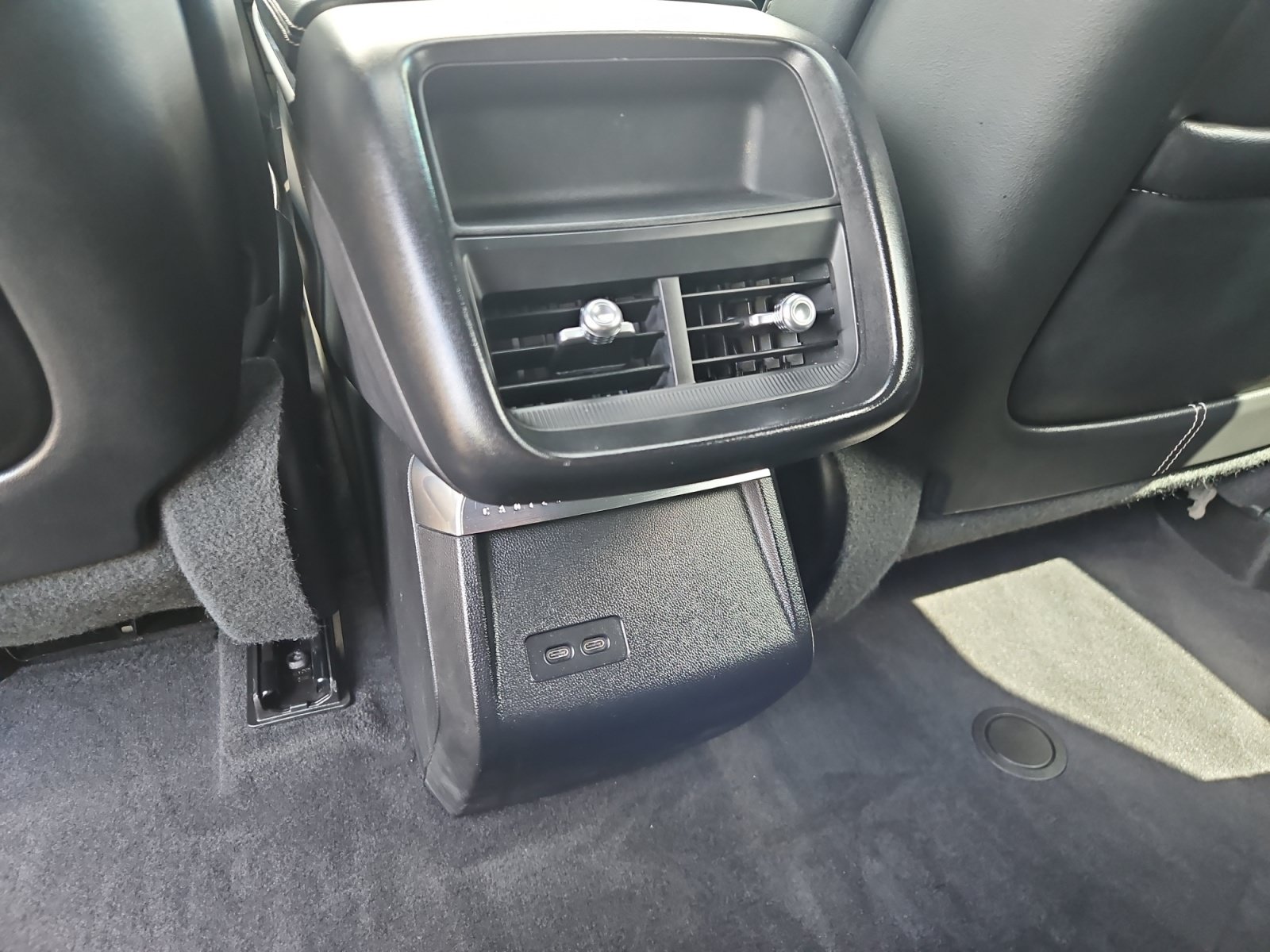 Used 2024 Cadillac Lyriq Luxury RWD image 13