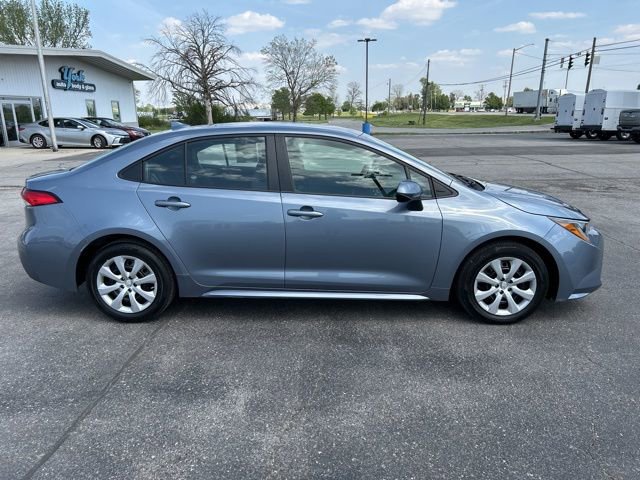 Used 2023 Toyota Corolla LE FWD image 5