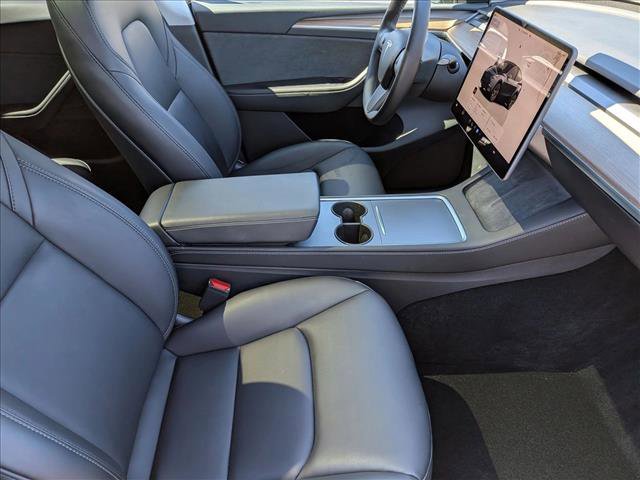 Used 2025 Tesla Model Y Long Range image 21