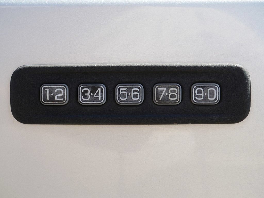 Used 2012 Ford F350 Lariat w/ Lariat Ultimate Pkg AWD/4WD image 56