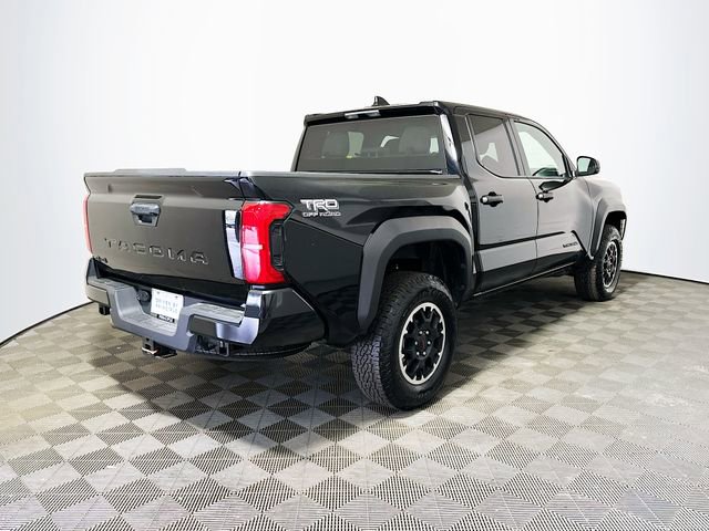 Certified 2025 Toyota Tacoma TRD Off-Road AWD/4WD image 8