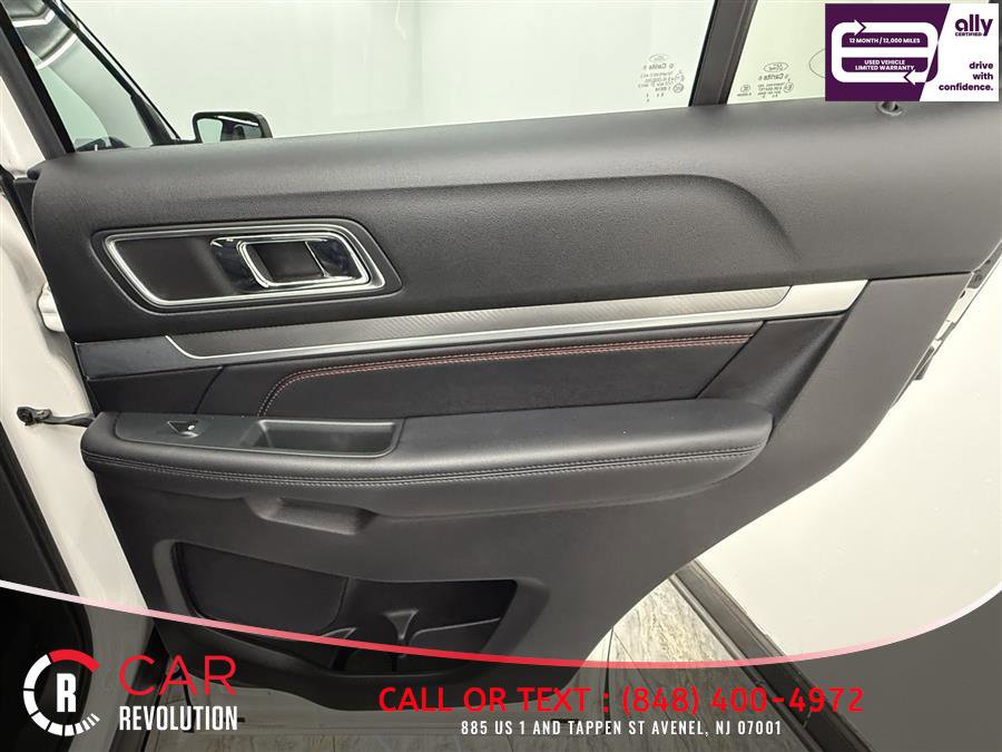 Used 2019 Ford Explorer Sport w/ Ford Safe & Smart Package AWD/4WD image 44