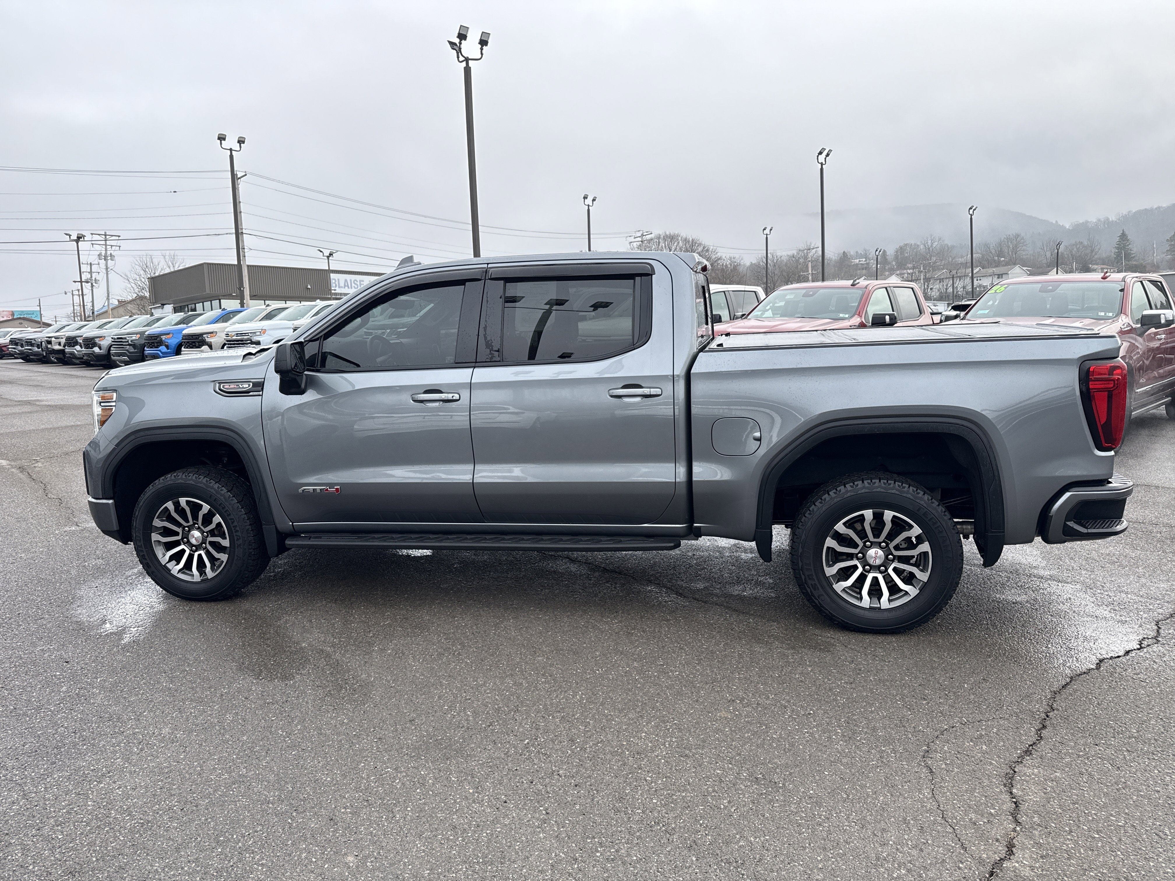 Used 2021 GMC Sierra 1500 AT4 w/ AT4 Premium Package image 7
