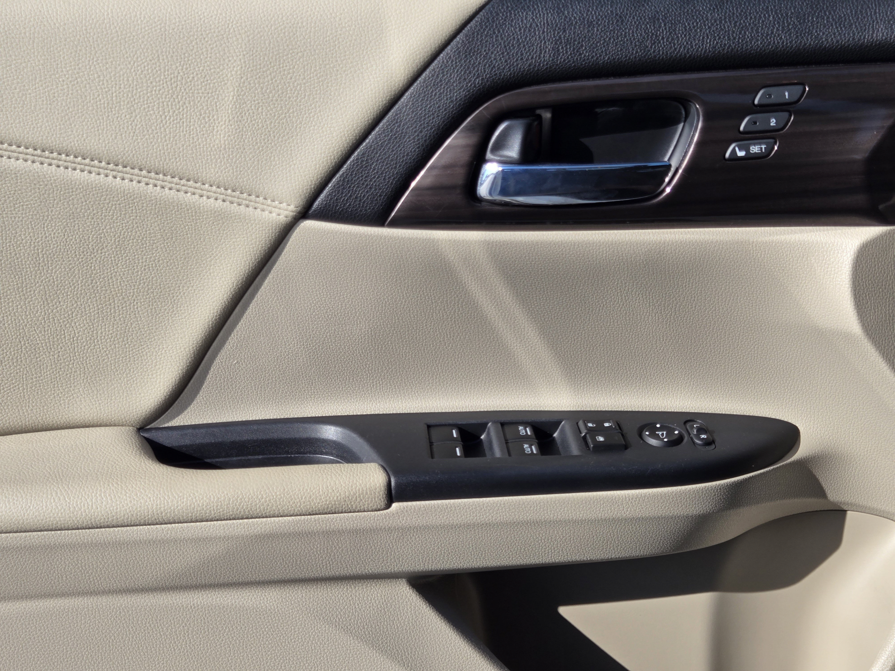 Used 2016 Honda Accord Touring image 20