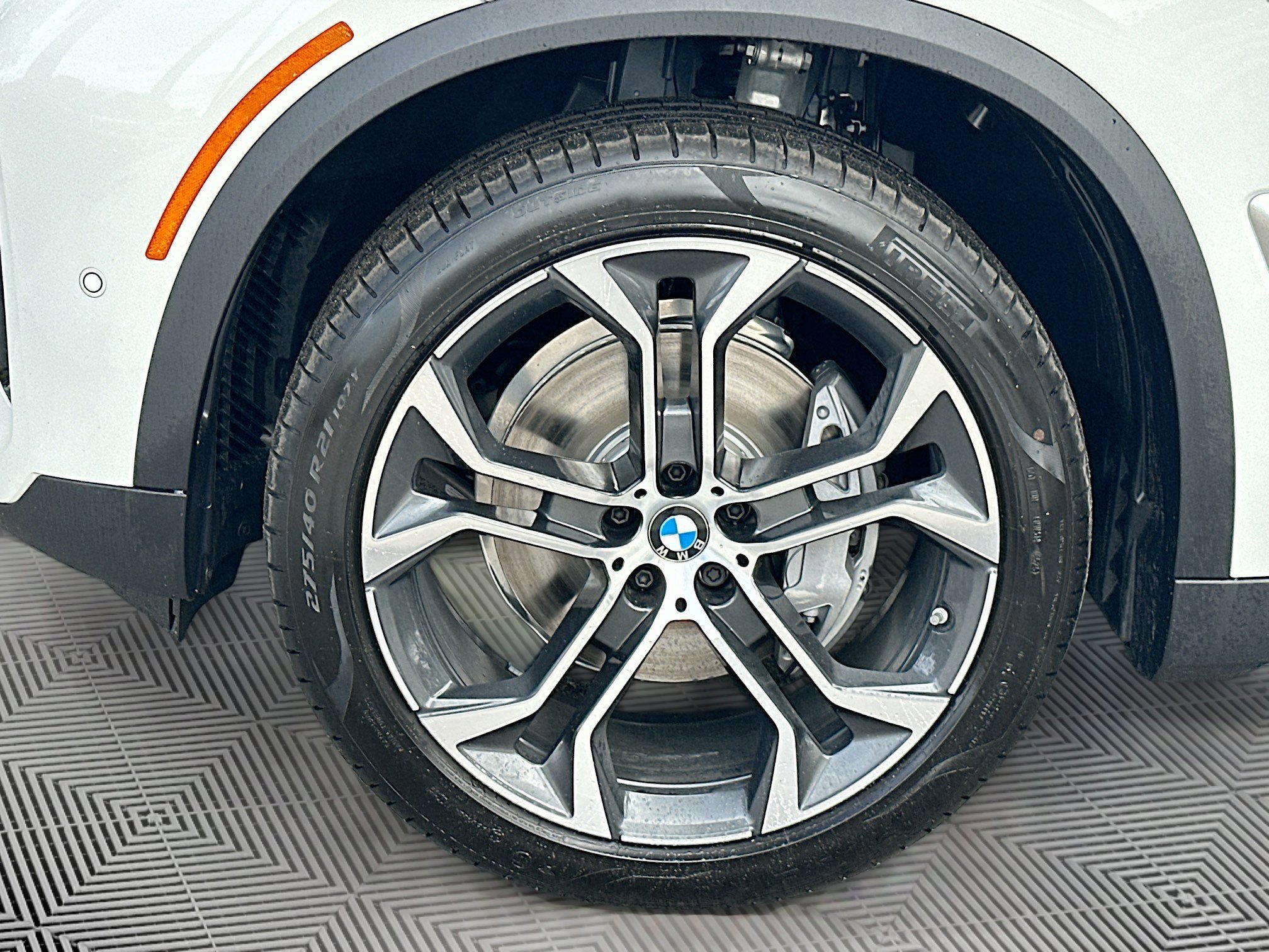 New 2026 BMW X5 sDrive40i RWD image 8