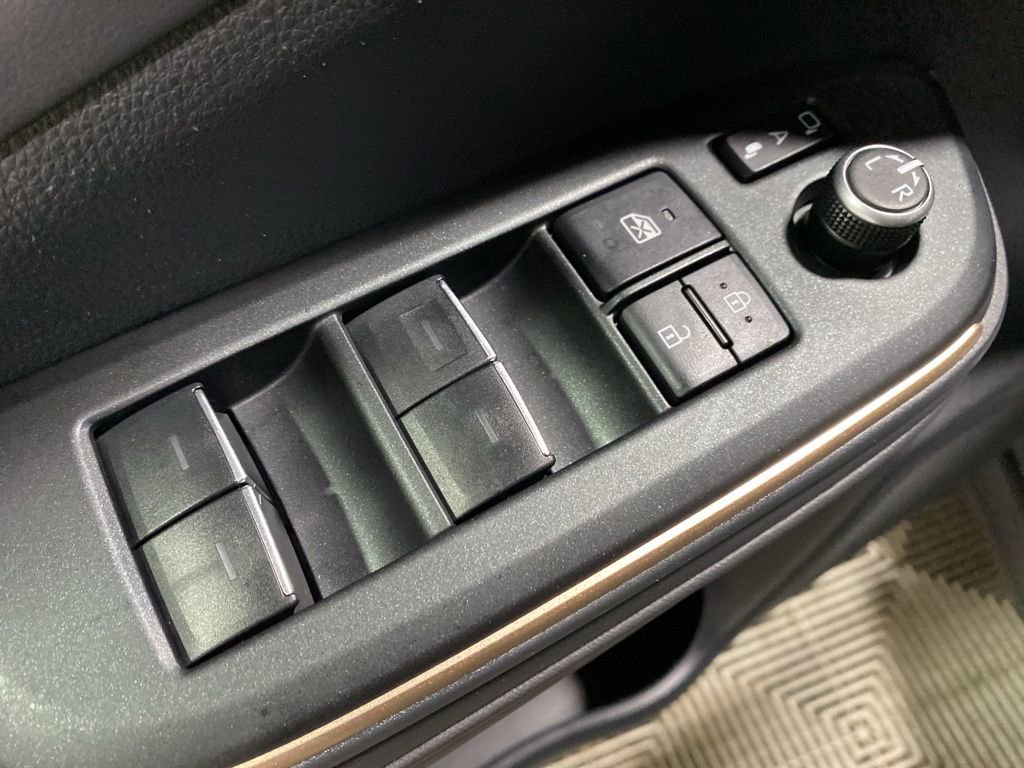 Used 2023 Toyota Crown XLE image 24