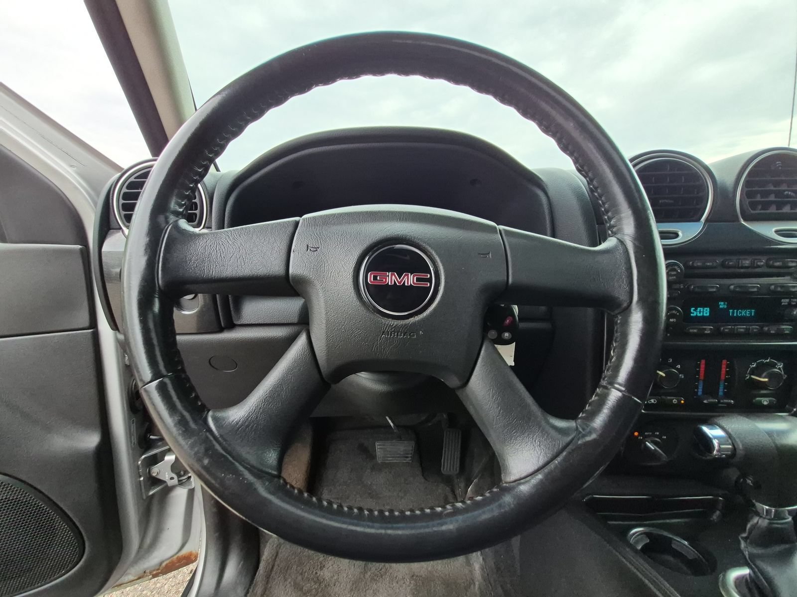 Used 2008 GMC Envoy SLE AWD/4WD image 22