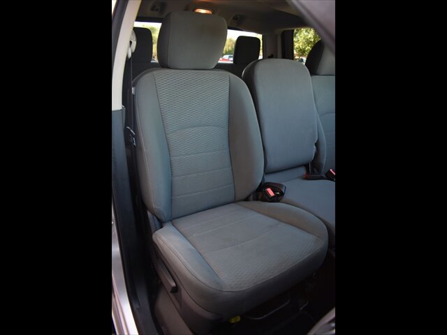 Used 2015 RAM 2500 SLT image 32