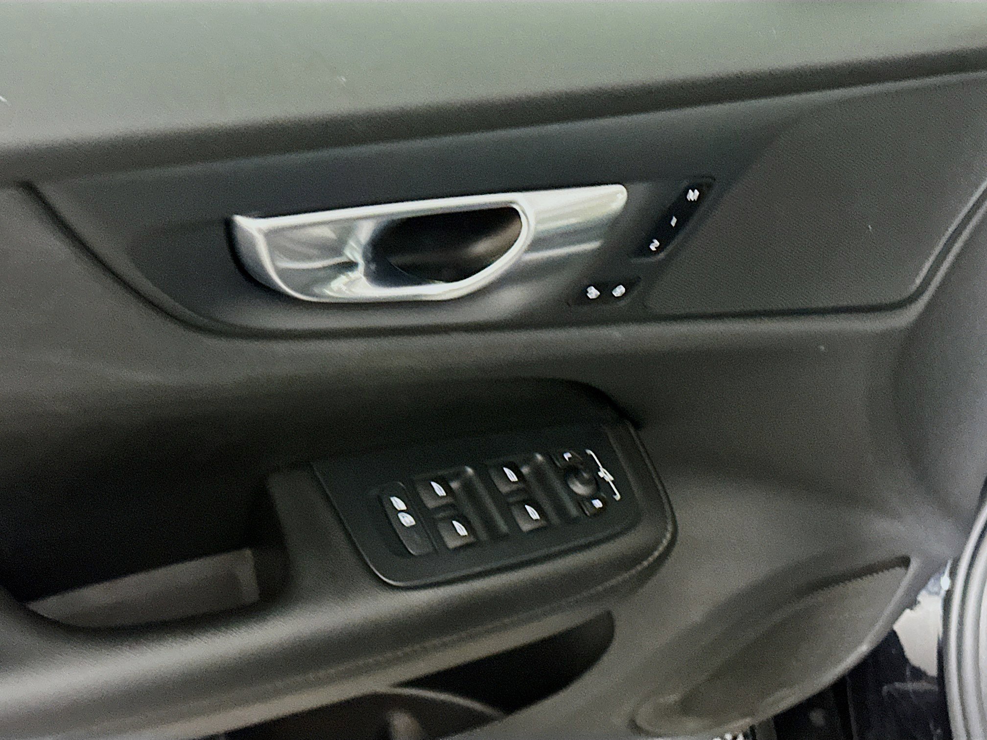 Used 2024 Volvo S60 B5 Plus image 15