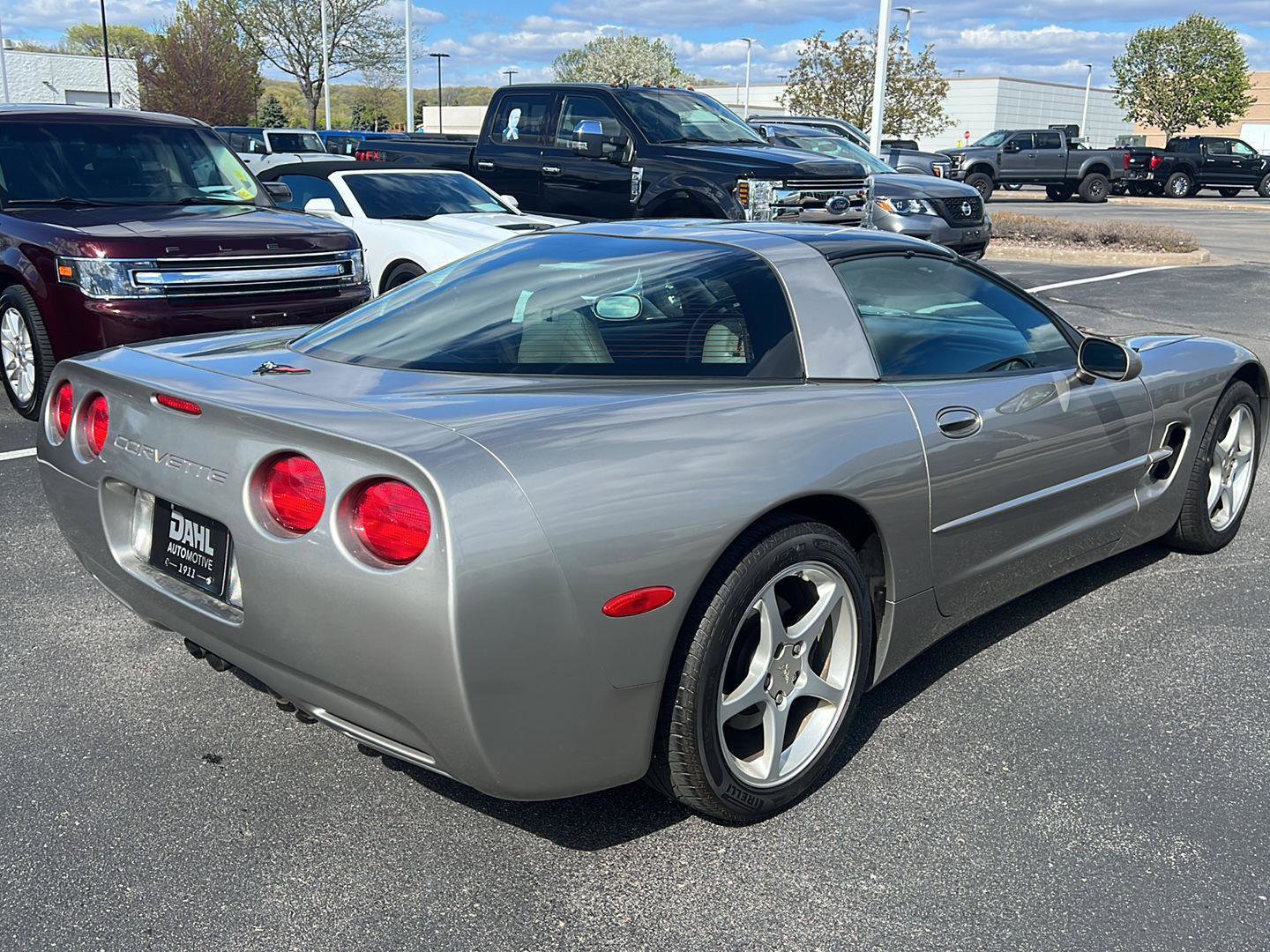 Used 2000 Chevrolet Corvette Coupe w/ Memory Pkg RWD image 6