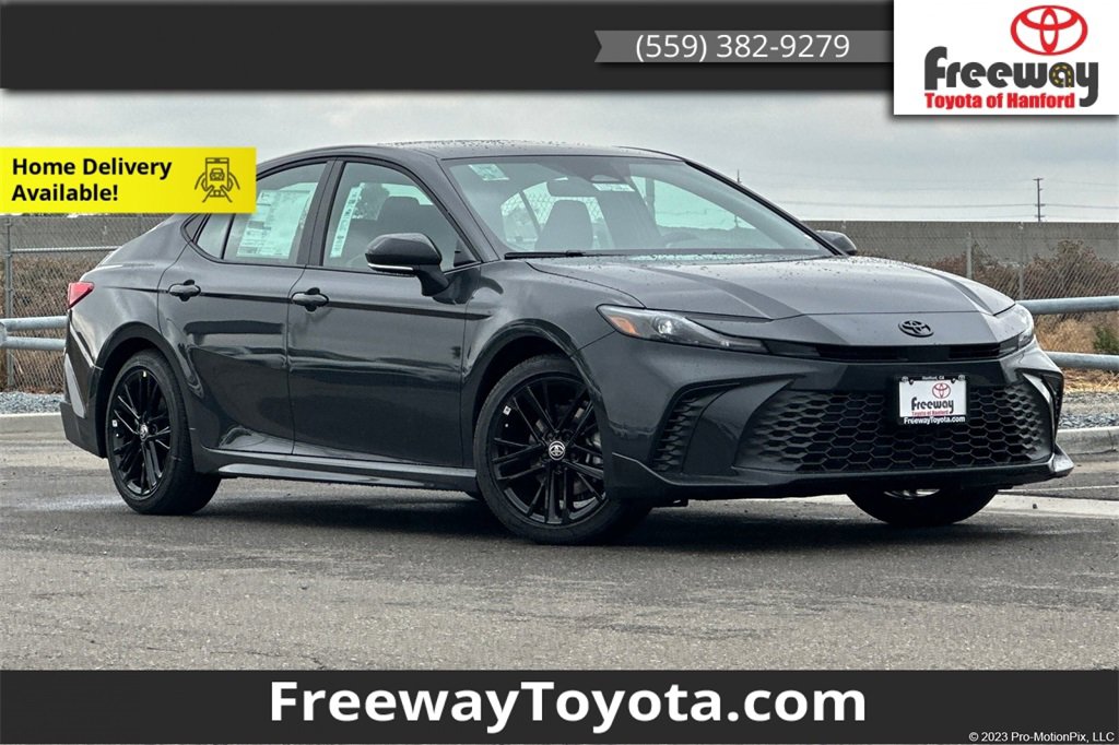 New 2026 Toyota Camry SE image 1