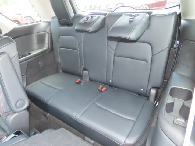 Used 2024 Nissan Pathfinder Platinum w/ Lighting Package (N93) FWD image 20