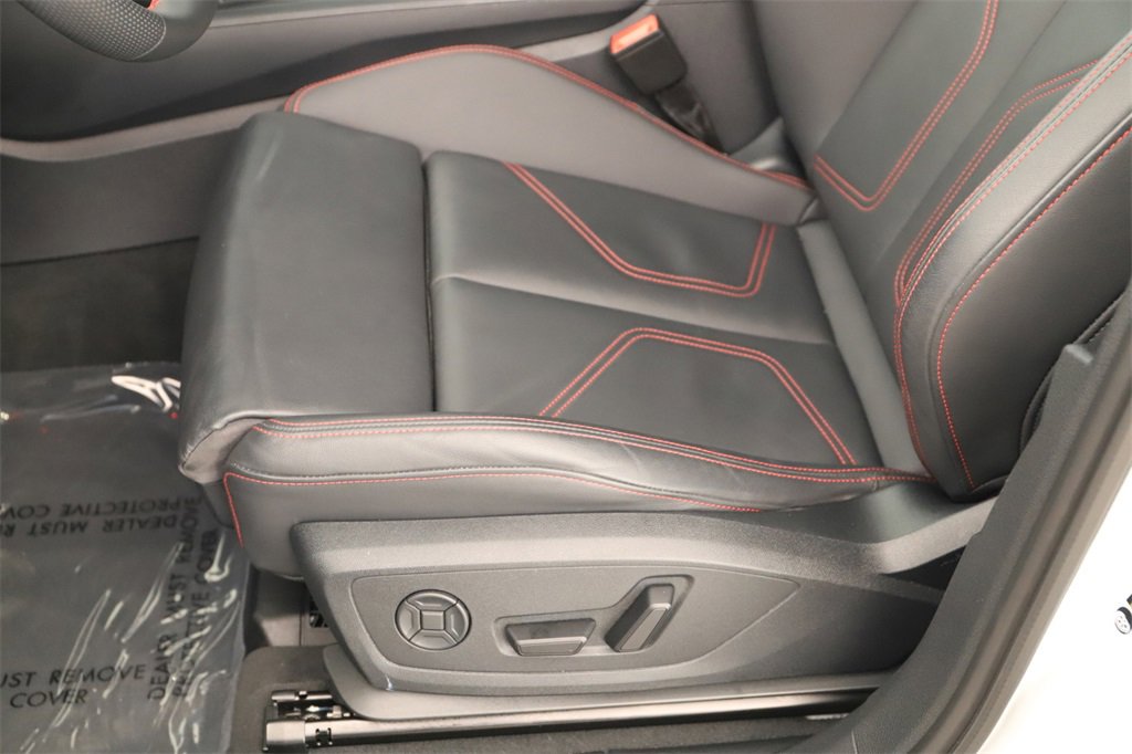 Certified 2025 Audi Q3 2.0T Premium Plus w/ Premium Plus Package image 25