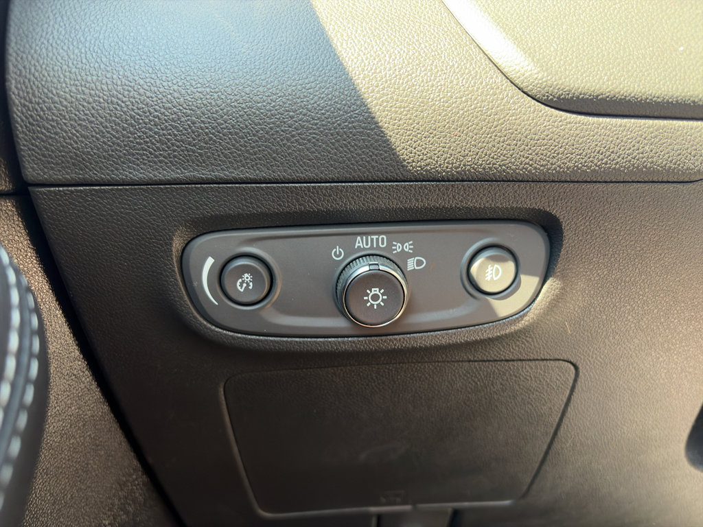 Used 2023 Buick Encore GX Preferred FWD image 14