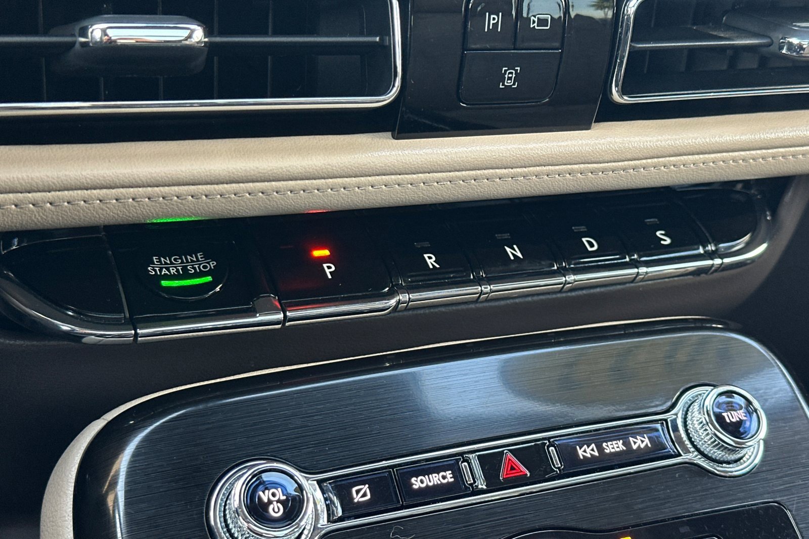 Used 2022 Lincoln Nautilus Reserve w/ Equipment Group 202A image 20