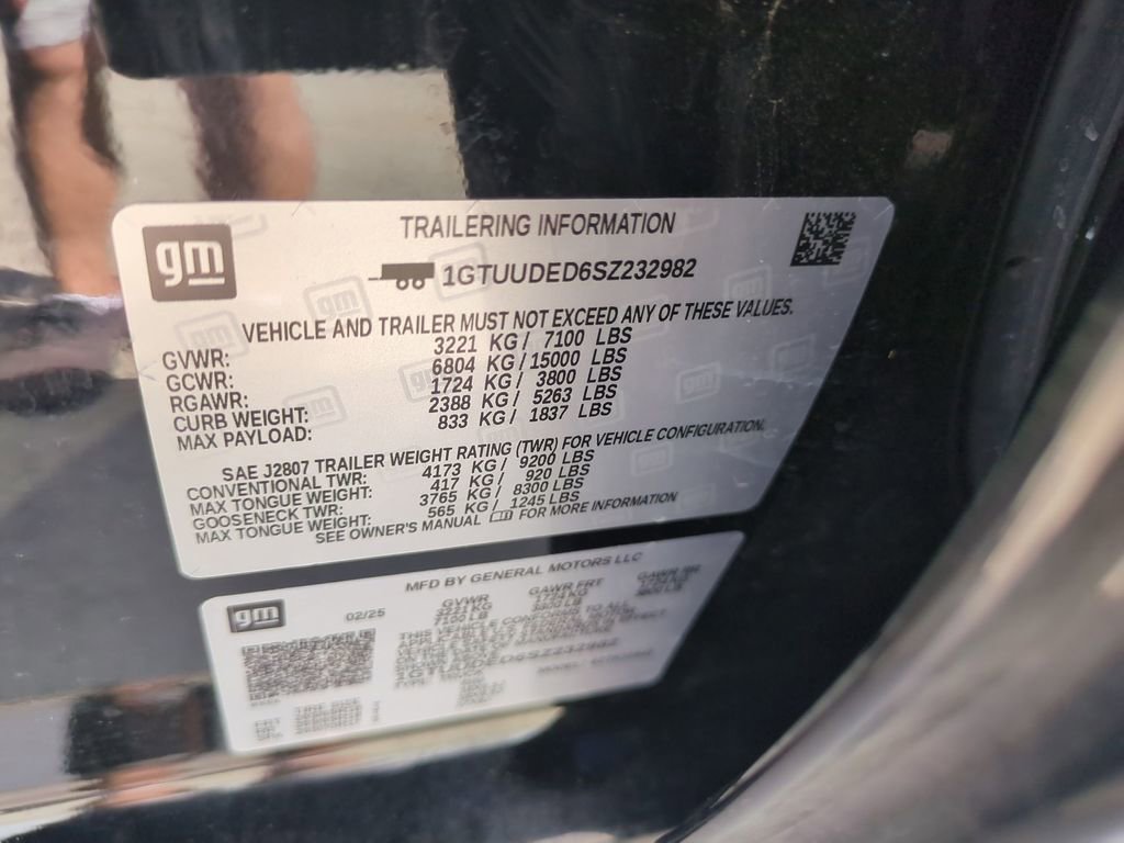 Used 2025 GMC Sierra 1500 SLT AWD/4WD image 38