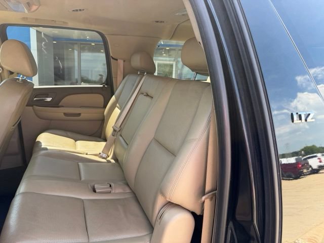Used 2010 Chevrolet Suburban LTZ AWD/4WD image 19
