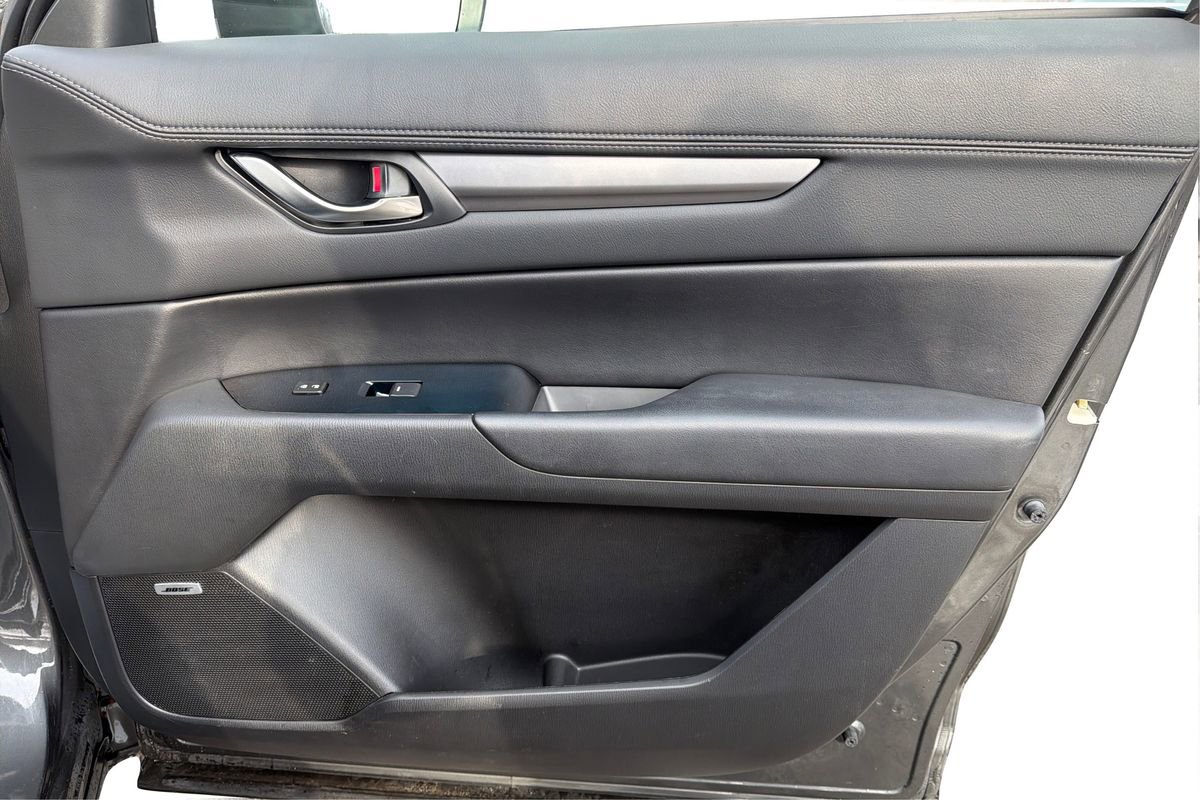 Used 2018 MAZDA CX-5 Touring w/ Preferred Equipment Package image 23