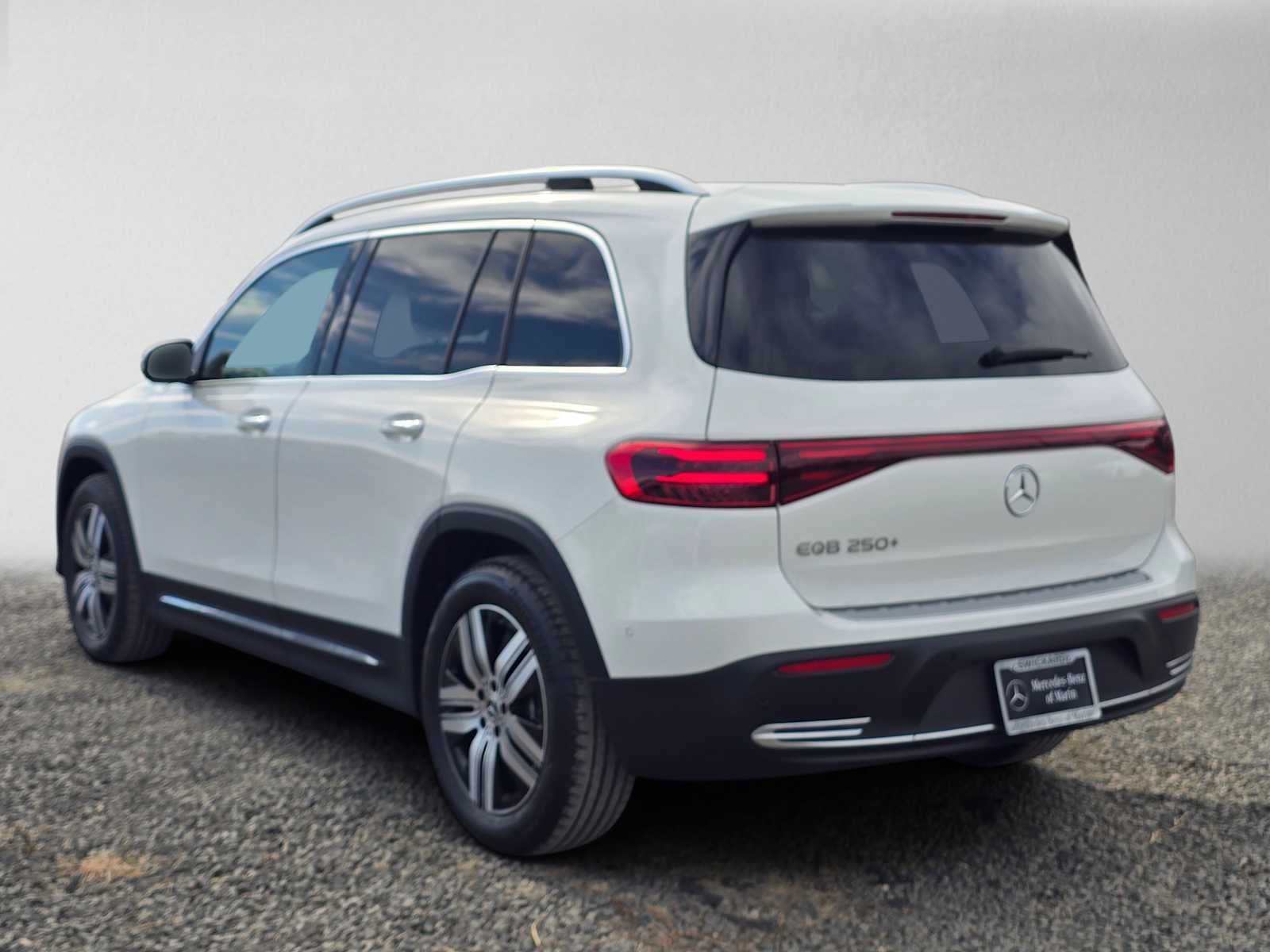 Used 2024 Mercedes-Benz EQB 250+ image 5