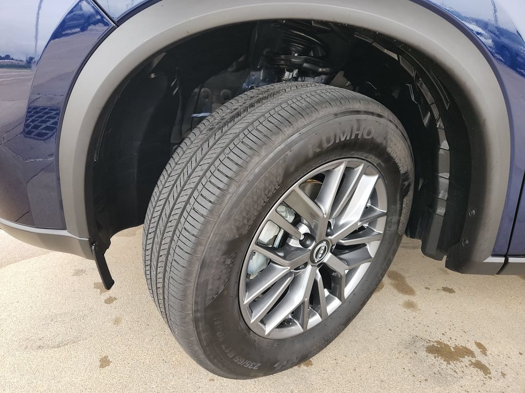 Used 2026 Nissan Rogue SV FWD image 31