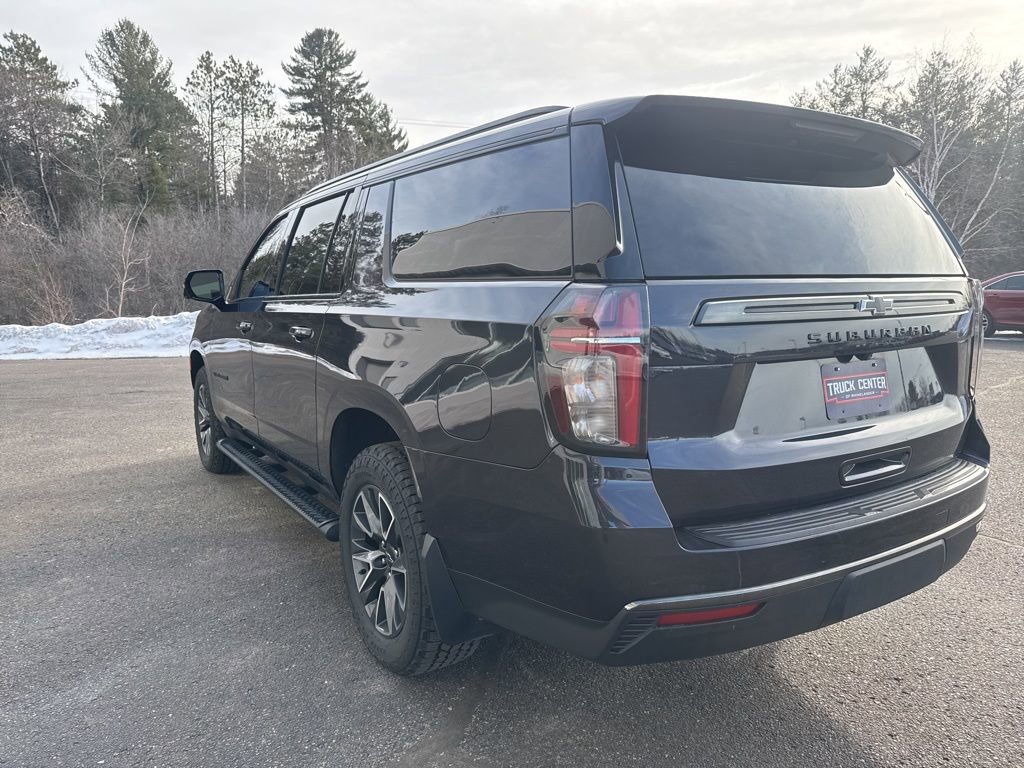 Used 2022 Chevrolet Suburban Z71 w/ Luxury Package image 7