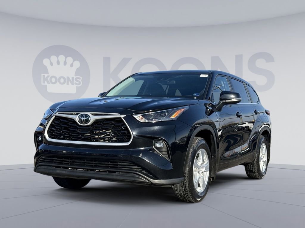 Used 2024 Toyota Highlander LE