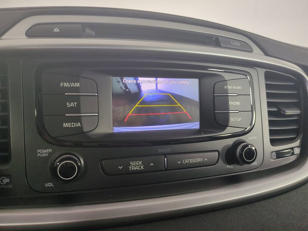 Used 2016 Kia Sorento FWD image 25