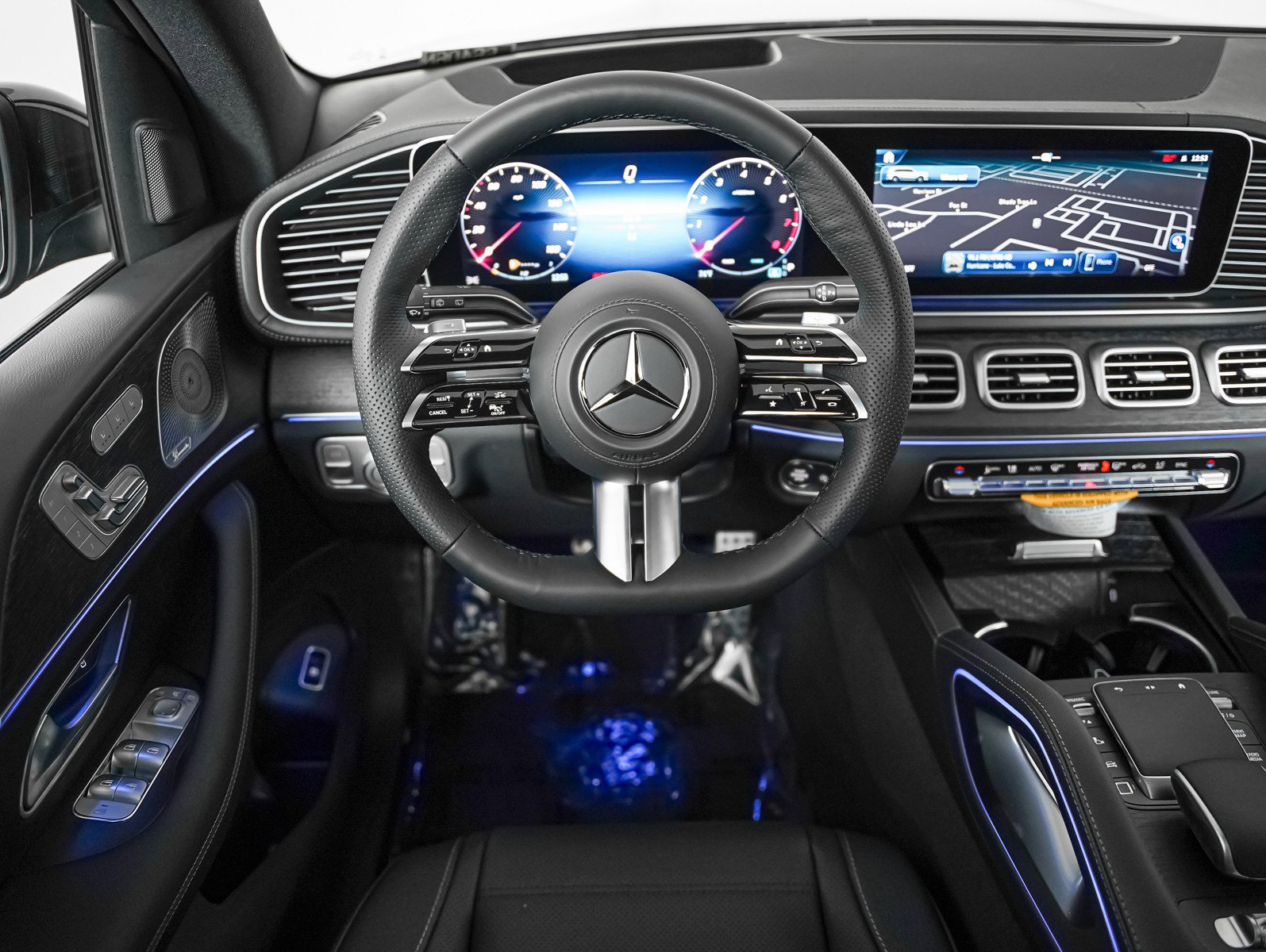 New 2026 Mercedes-Benz GLS 580 4MATIC image 15