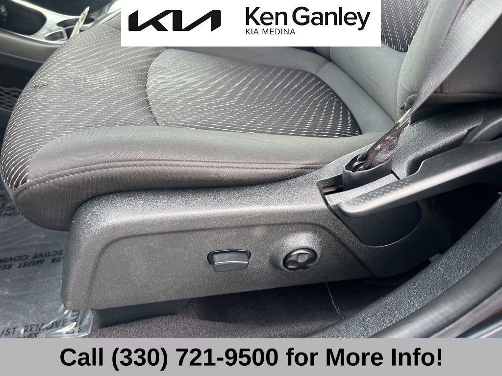 Used 2017 Dodge Journey SXT w/ Comfort/Convenience Group image 25