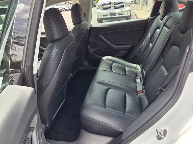 Used 2023 Tesla Model 3 Standard Range image 10