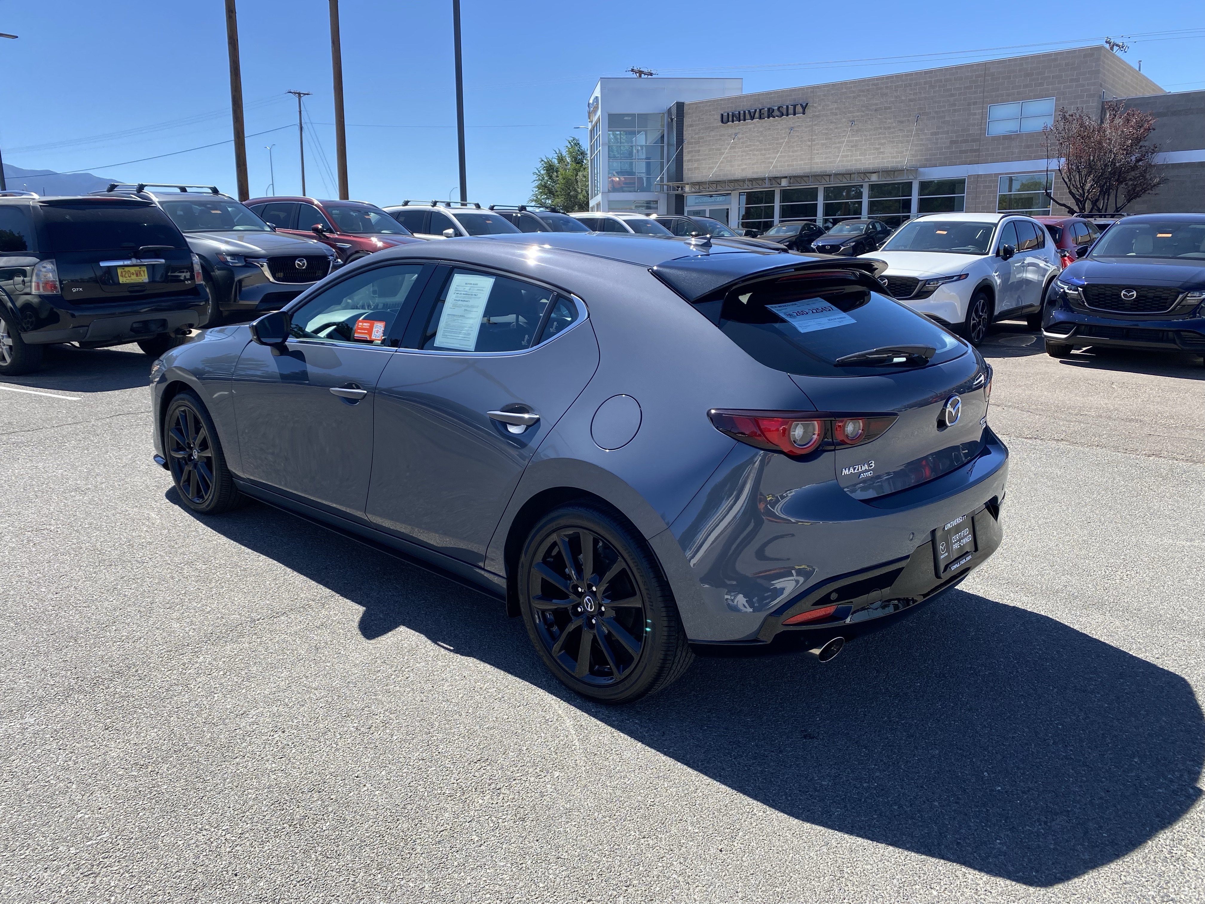 Certified 2025 MAZDA MAZDA3 Hatchback w/Premium Plus Pkg AWD/4WD image 54