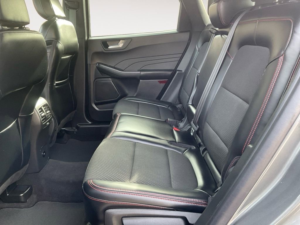 Used 2025 Ford Escape ST-Line image 13