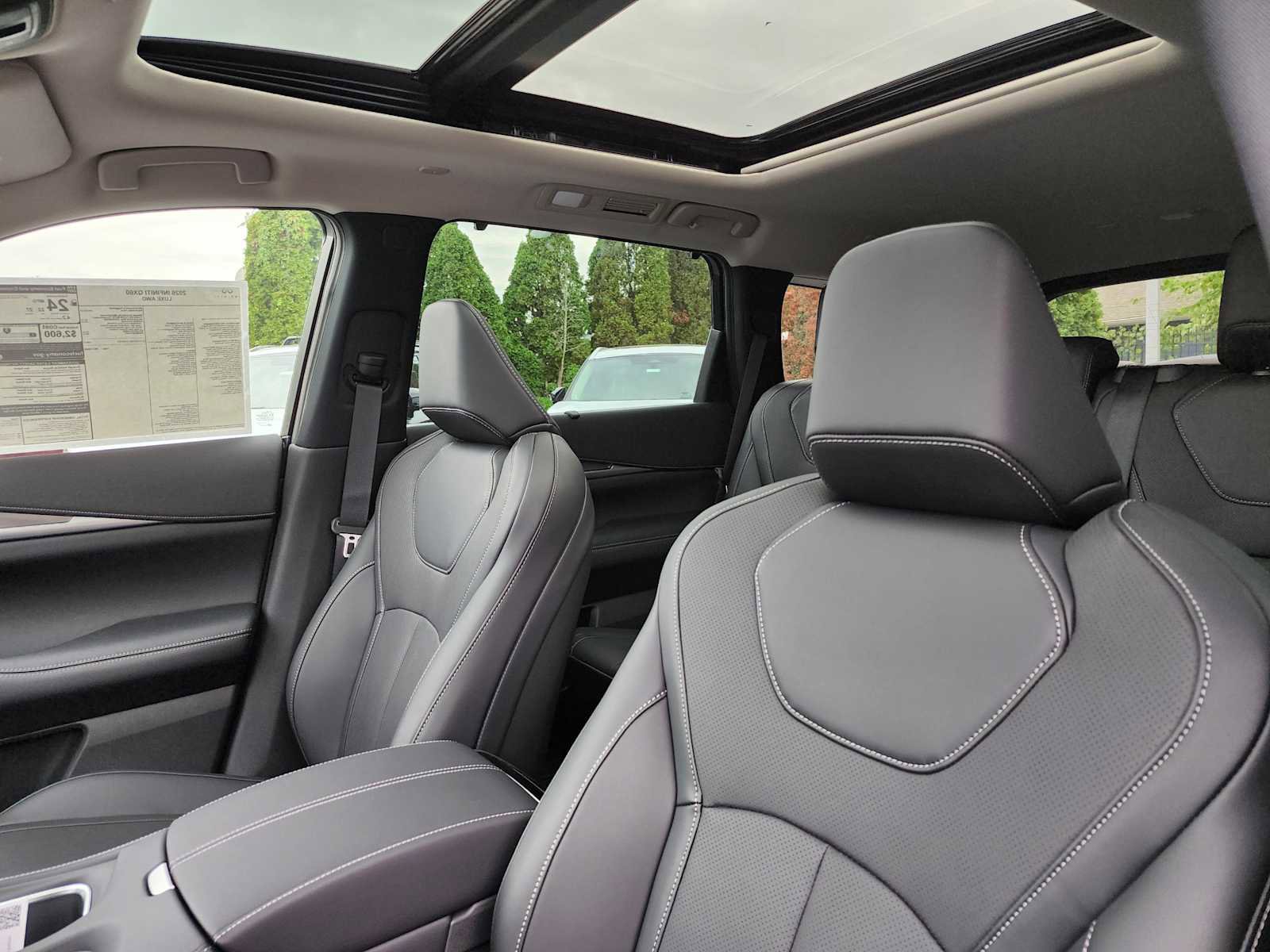 New 2026 INFINITI QX60 Luxe w/ Cargo Package image 5